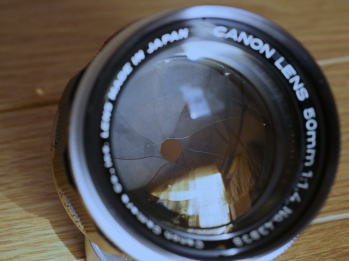 CANON 50mm F1.4 �I�[���h�����Y